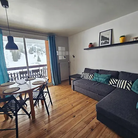 Sud 5 Personnes Pied Des Pistes SuperDevoluy